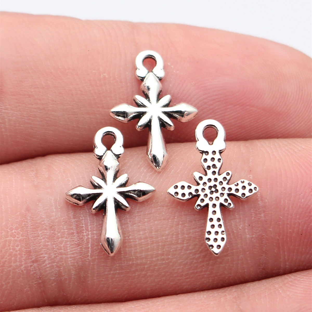 WYSIWYG 40pcs 18x12mm 3 Colors - Vintage Fashion Stores review and price