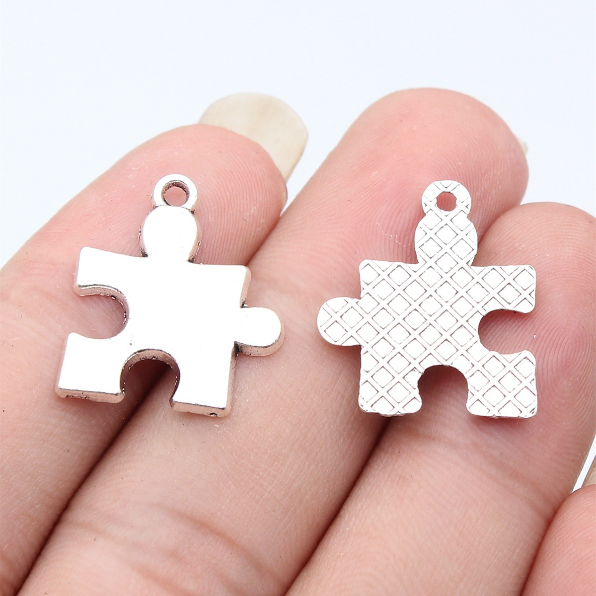 WYSIWYG 10pcs 23x20mm 2 Colors - Vintage Fashion Stores review and price